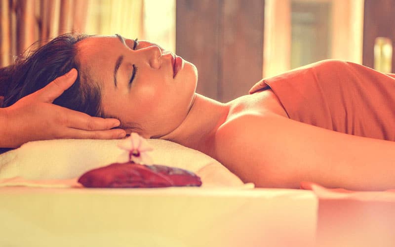 Bandos Maldives Resort Spa Massage