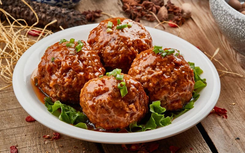 Chinese New Year Food Lion's Head Meatballs